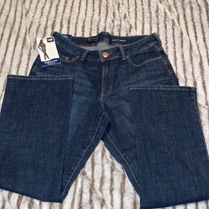NWT Women’s 16P Bootcut Jeans
